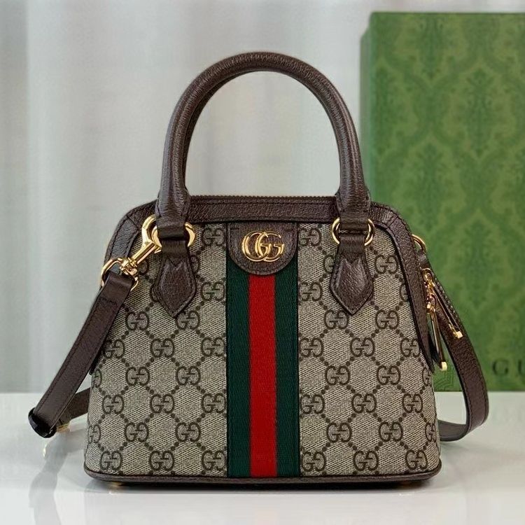 上 GUCCI グッチ GGショルダーバッグ