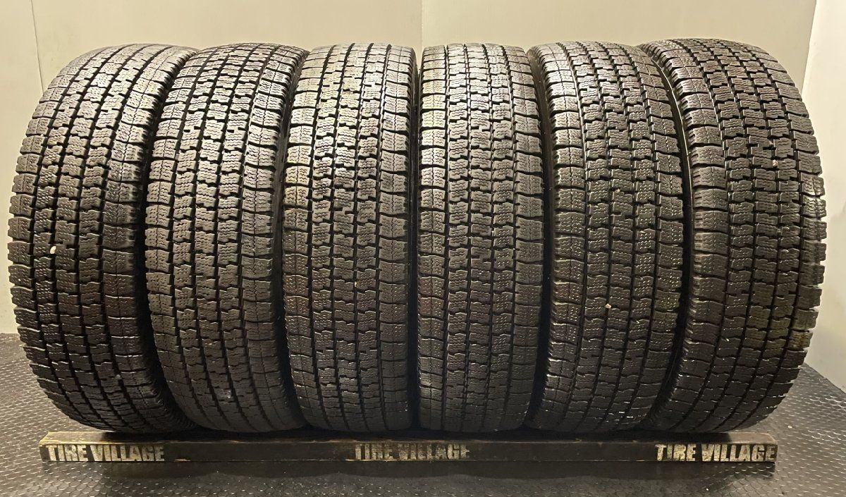 TOYO DELVEX M935 205/70R17.5 115/113N LT 17.5インチ ライトトラック