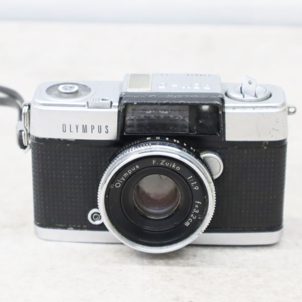 ∨カメラ機器 ｜コンパクトカメラ フィルムカメラ｜OLYMPUS