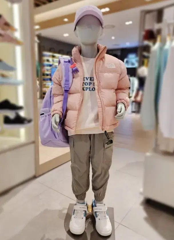 THE NORTH FACE ザノースフェイス キッズ ピンク ニュー 子犬 ジャケット ヌプシダウンジャケット 100 サイズ