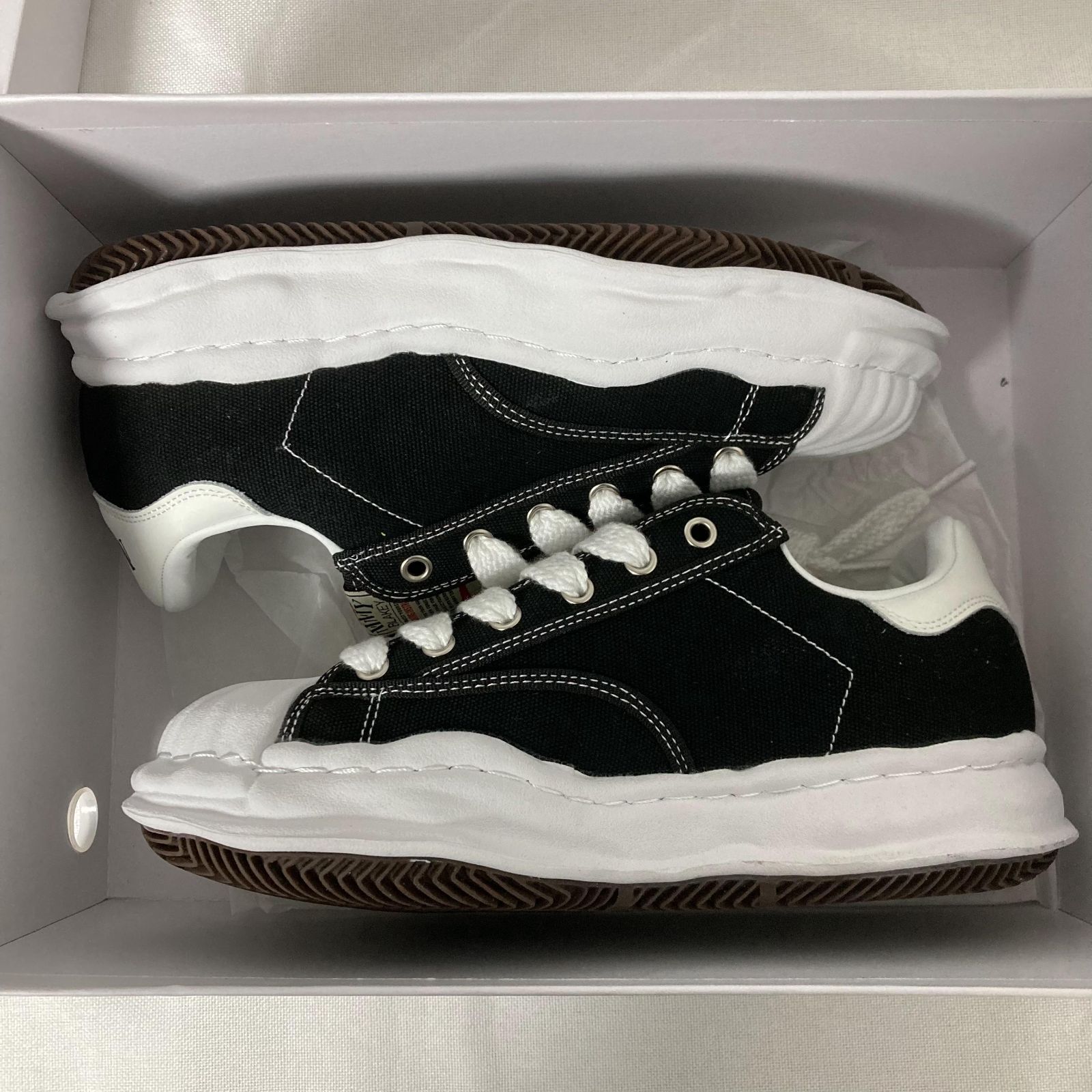 新品 Maison Mihara Yasuhiro メゾンミハラヤスヒロ スニーカー 22.5cm  