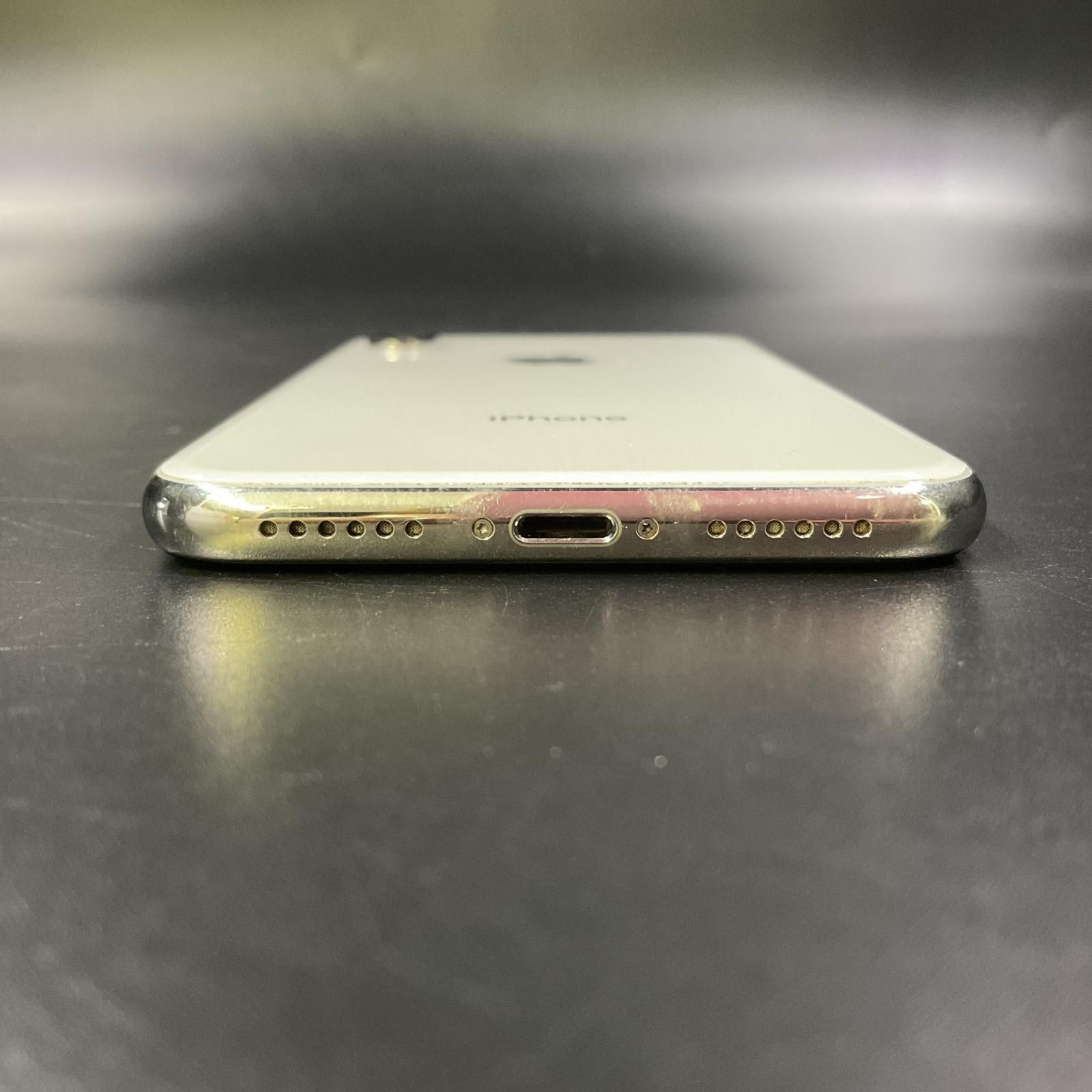 スマートフォン・携帯電話 iPhone X 64GB シルバー docomo 白ロム 動作