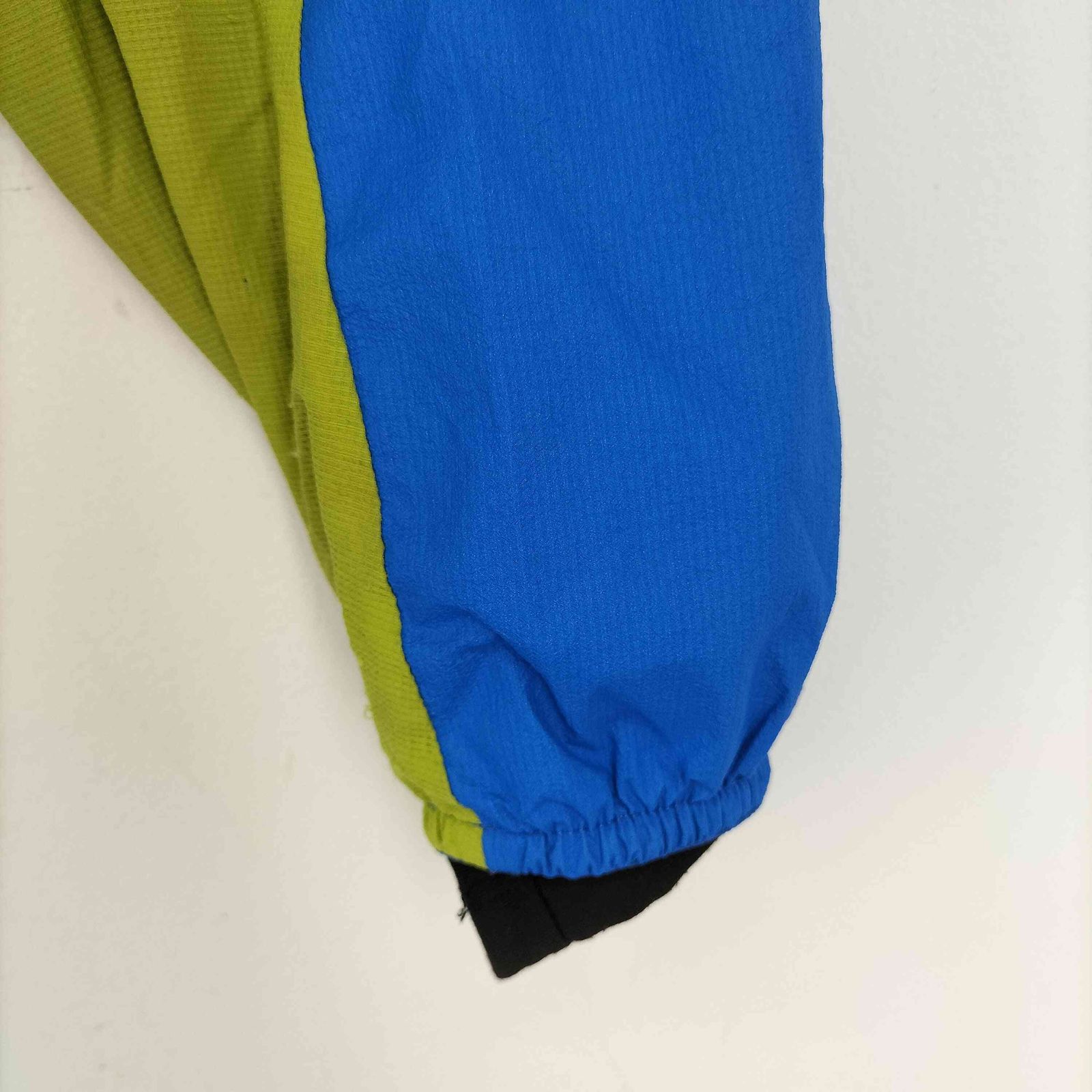 MONTURA(モンチュラ) ナインシェルジャケット メンズ import：M 【中古】【ブランド古着バズストア】 モンチュラ MONTURA ナインシェルジャケット メンズ import：M - メルカリ