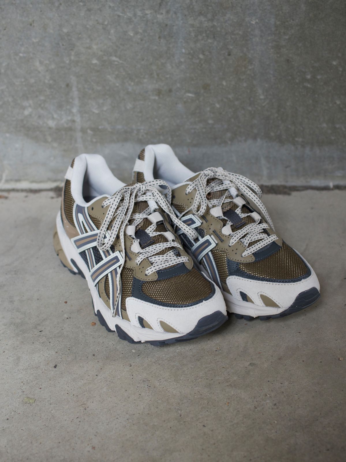 マムート マムート 全世界 国旗 デザイン エディション フーディー