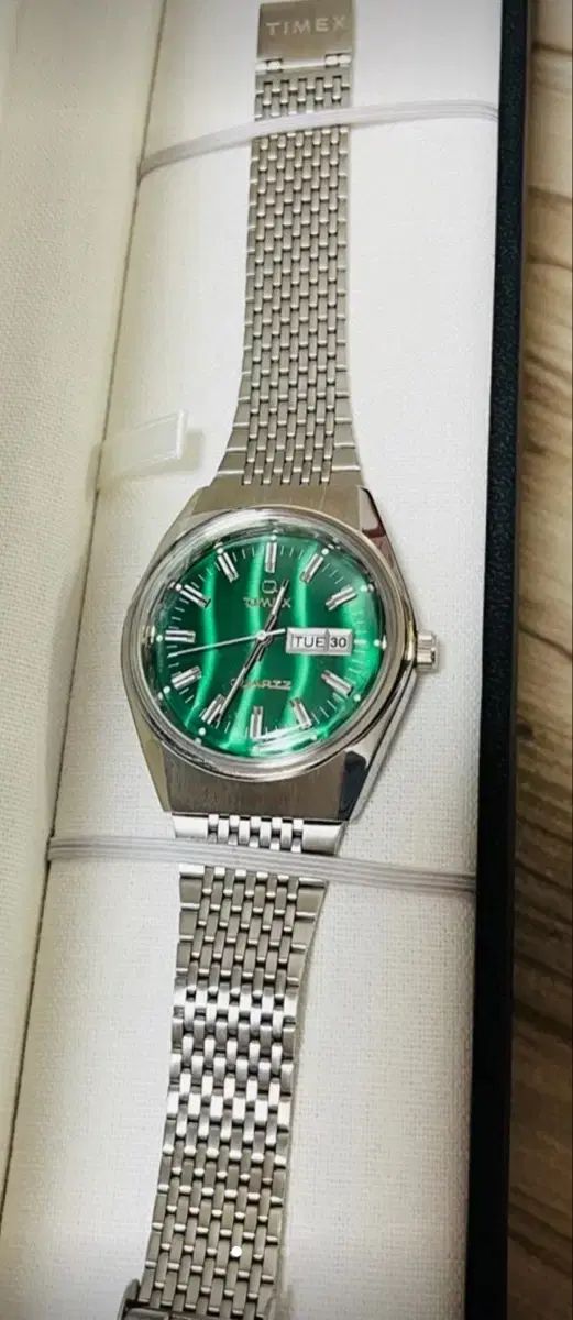TIMEX タイメックス レトロ クォーツ 時計 ファルコンズ