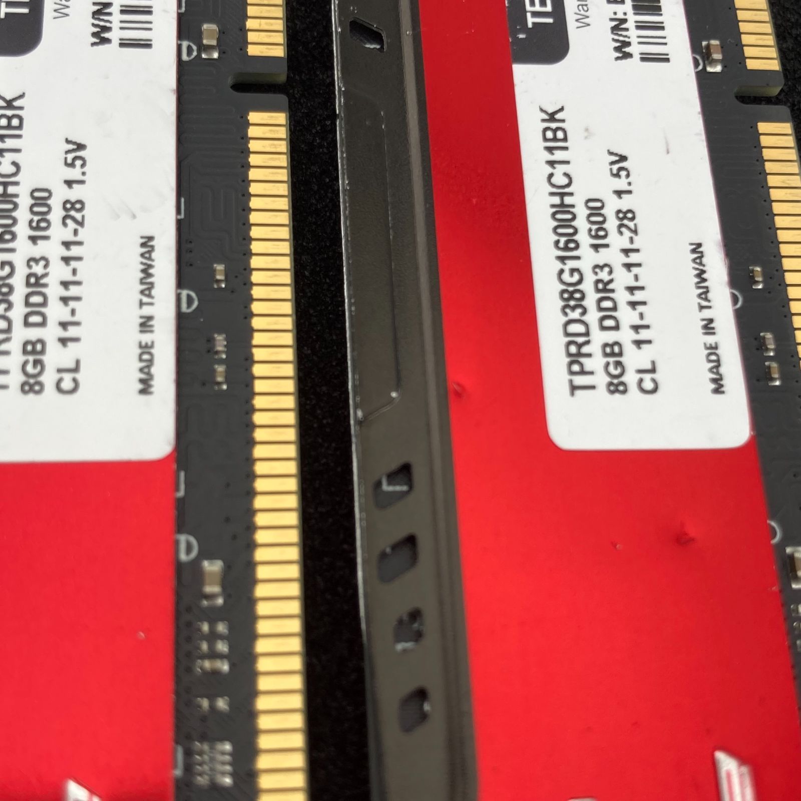 Team メモリ 計16GB（ 8GB × 2枚） / DDR3-1600 / / TPRD38G1600HC11BK