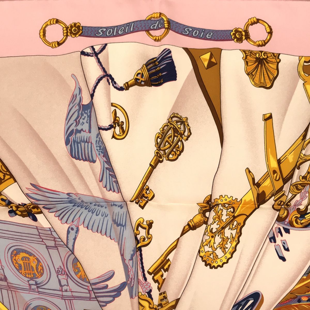 HERMES カレ90 シルクの太陽 HERMES エルメス CARRE 90 カレ 90 soleil de soie シルクの太陽