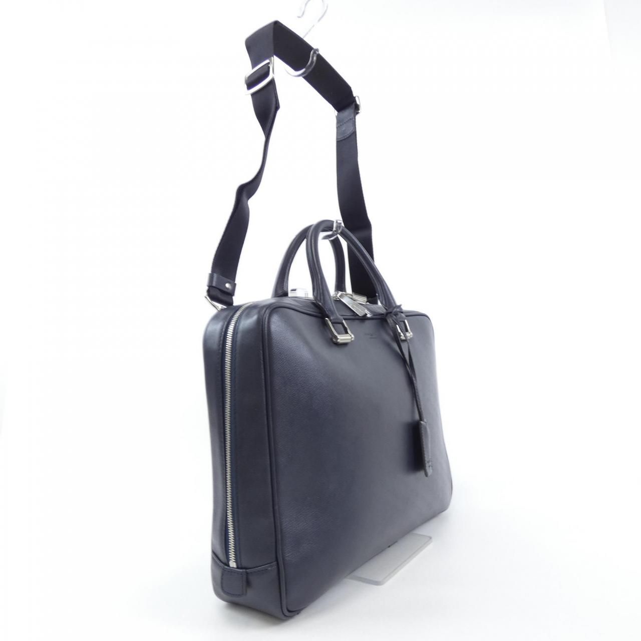 ゆうすけフジタカ ビジネスバッグ　レザー A4 2室構造　ブラック ゆうすけ様専用フジタカ ビジネスバッグ レザー A4 2室構造 ブラック