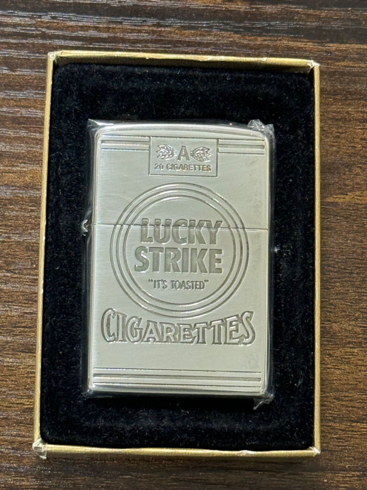 zippo LUCKY STRIKE IT S TOASTED 両面刻印 ラッキーストライク 2002年