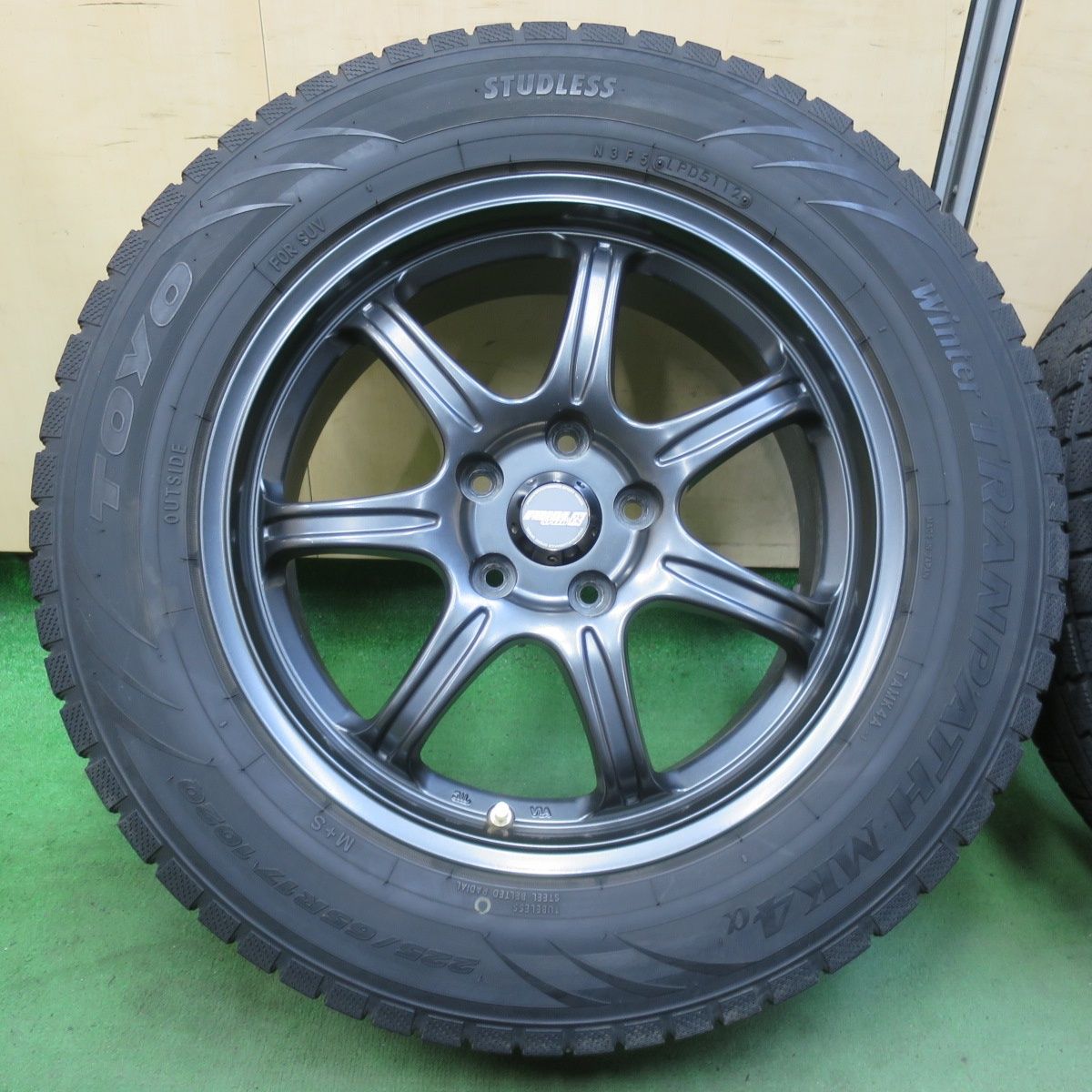 キレイ FAINAL SPEED 改 225|65R17 スタッドレス トーヨー ウインター トランパス MK4α 17インチ ファイナルスピード PCD114.3|5H 5100901イス