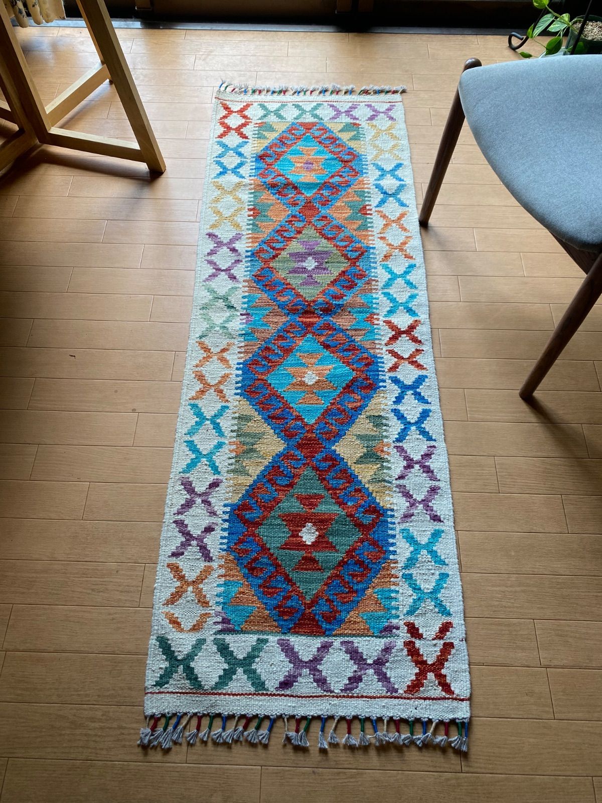 ソファの前やベッドの前