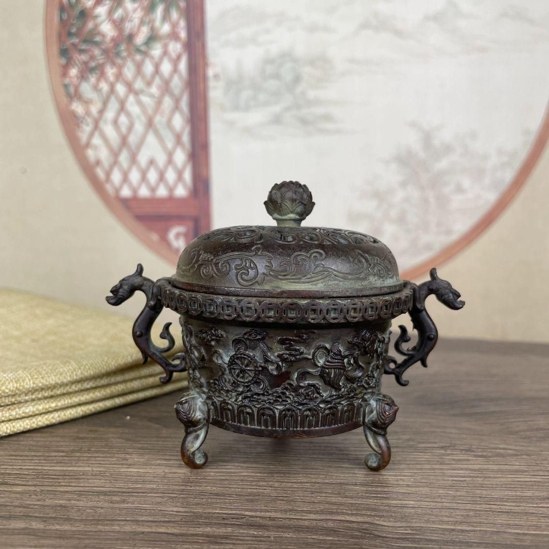 銅製 神獣香炉 八宝図紋三足双耳薫炉 薫炉 茶道具 装飾品 工芸品 置物 銅製 神獣香炉 八宝図紋三足双耳薫炉 薫炉 茶道具 装飾品 工芸品