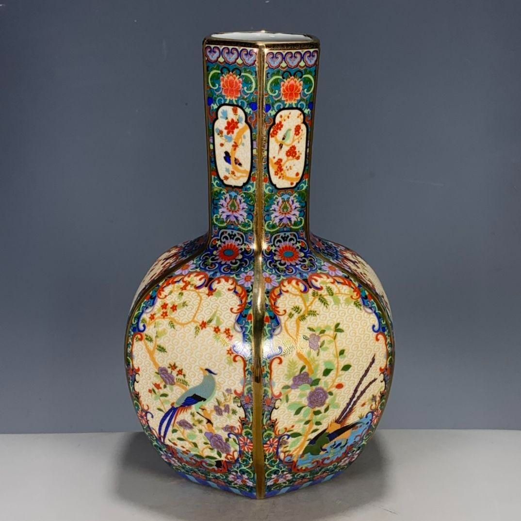 パステル蒔絵花鳥多稜天球瓶 景徳鎮 陶磁器 装飾品 工芸品 美術品 置物 パステル蒔絵花鳥多稜天球瓶 景徳鎮 陶磁器 装飾品 工芸品 美術