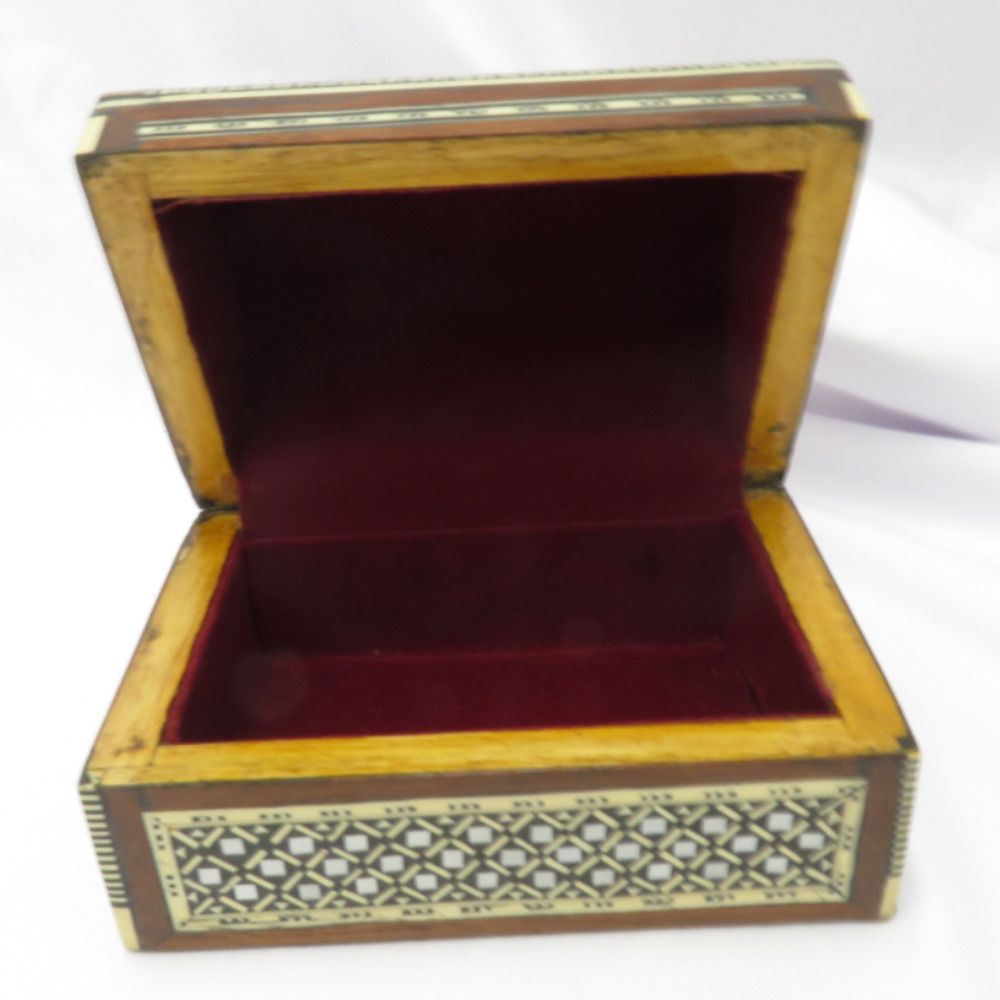骨董・民芸品・貝細工・螺鈿のジュエリーボックス　エジプト民芸品 骨董・民芸品・貝細工・螺鈿のジュエリーボックス エジプト民芸品