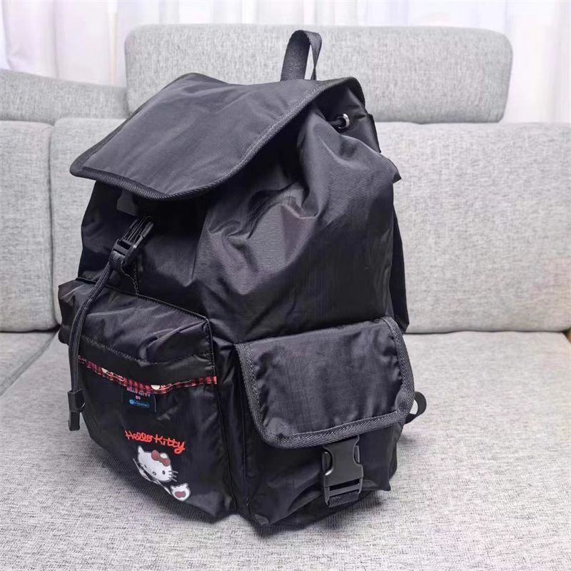 LeSportsac レスポートサック 7839 リュックサック バックパック ブラック リュック/バックパック 大容量 ハローキティ - メルカリ