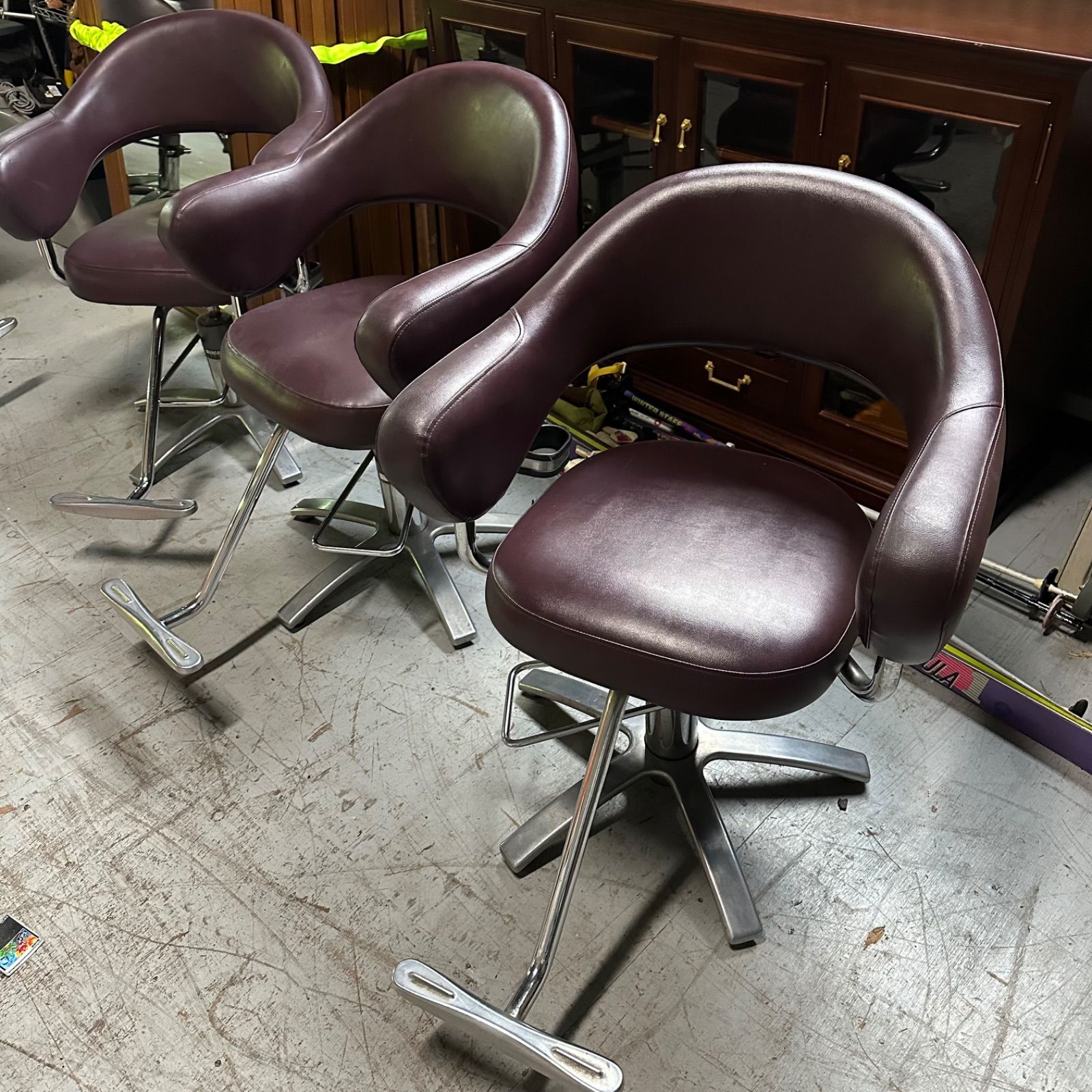 タカラベルモント KITA Ergo II Nagiチェアー美容室インテリアにも BE