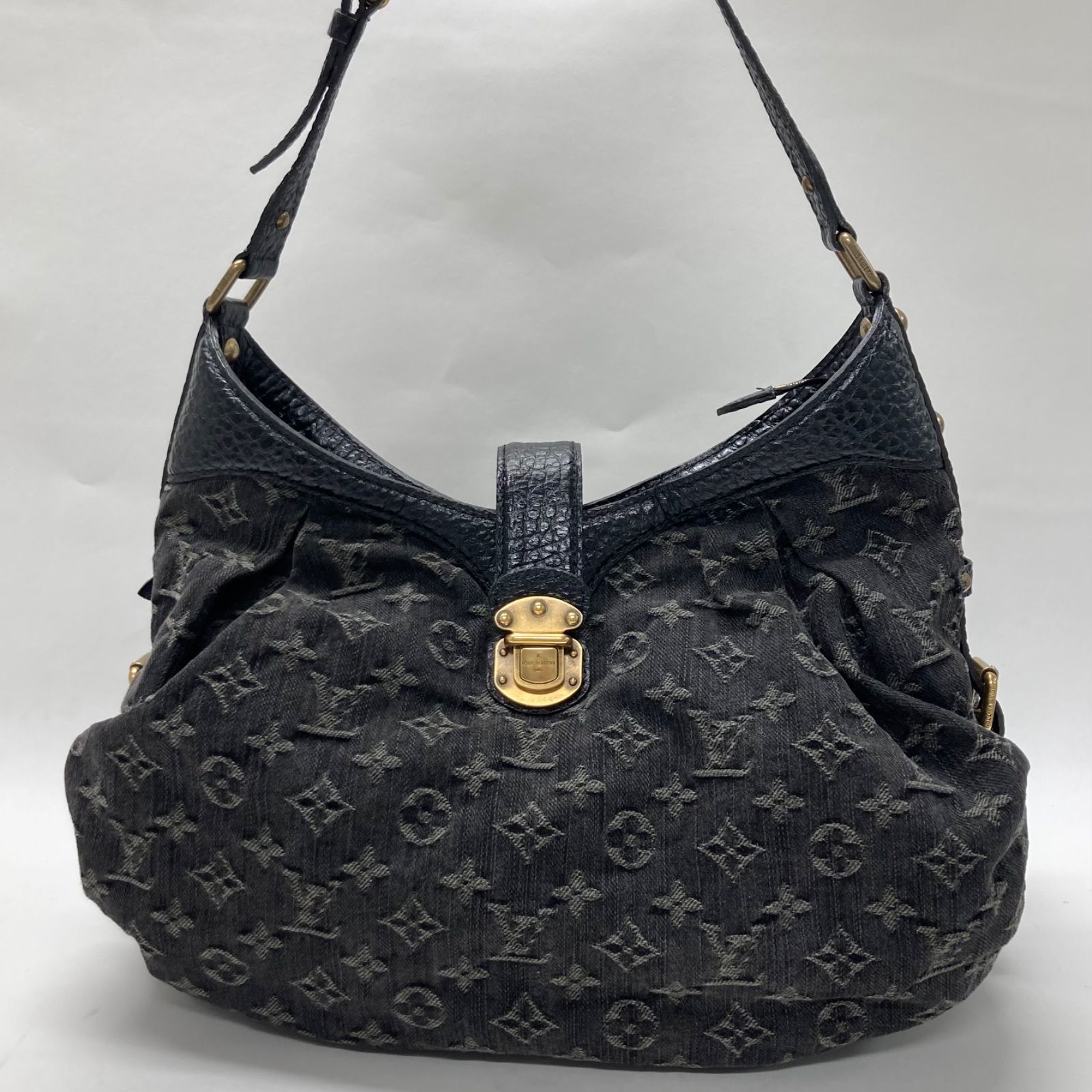 ルイヴィトン Louis Vuitton XS ショルダーバッグ モノグラムデニム ブラック M95608 レディース 中古 4045517 -  メルカリ