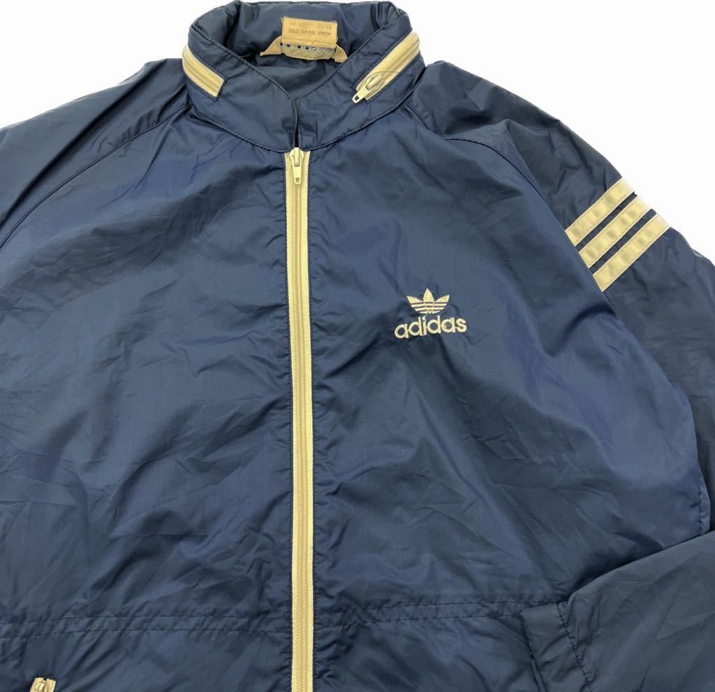 80s adidas アディダス　ナイロンジャンパー　古着　ヴィンテージ　レア 80s ☆ adidas ☆ フード収納 ナイロンジャケット 薄手 ウィンド