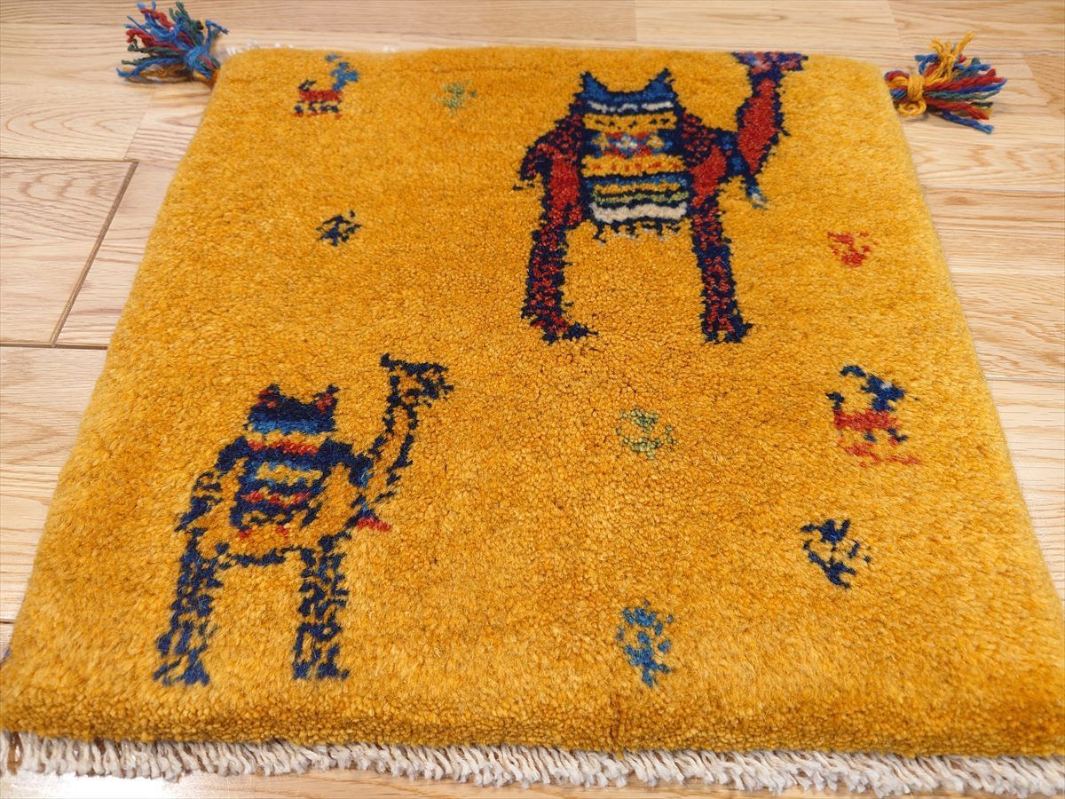 横40.5x38.5㎝ ラクダ