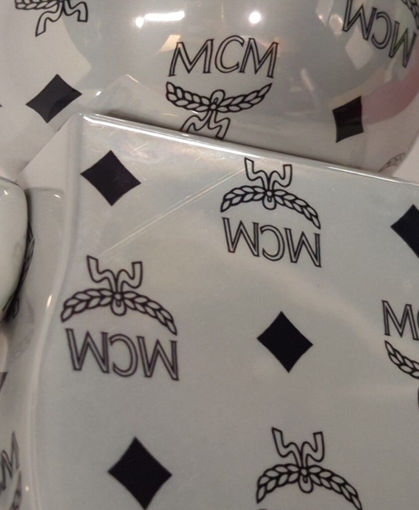 BE RBRICK -400 MCM WHITE CHROME Ver. -400 WWW_STEELWINDOWSANDDOORS_COM