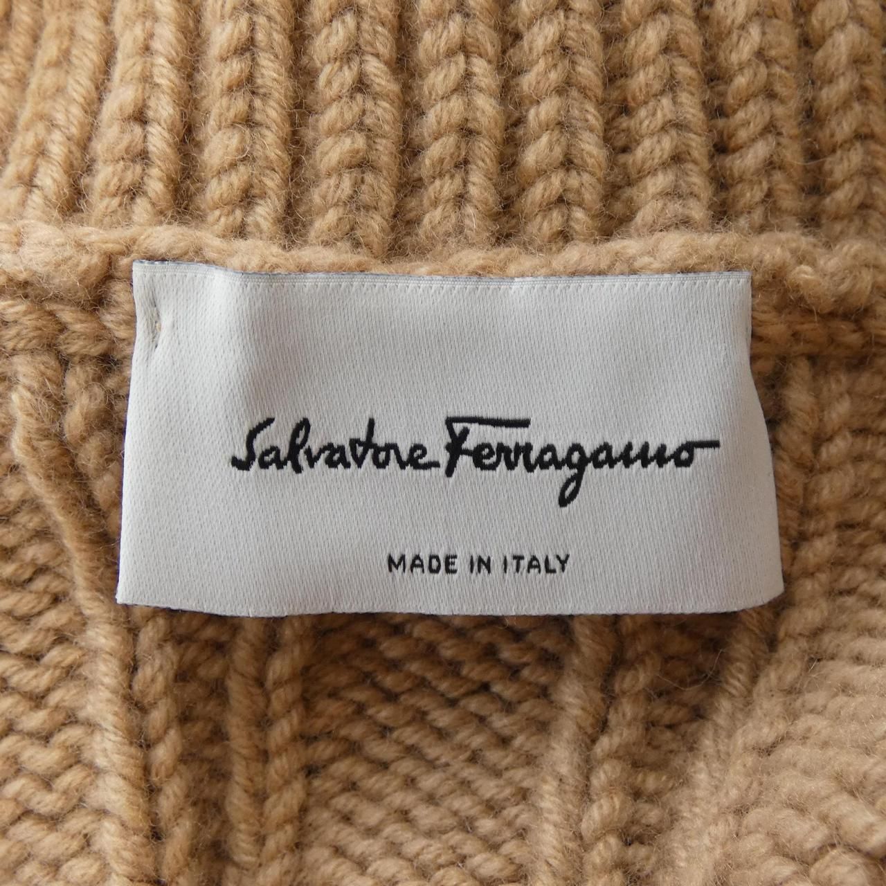 サルヴァトーレフェラガモ SALVATORE FERRAGAMO ニット - メルカリ