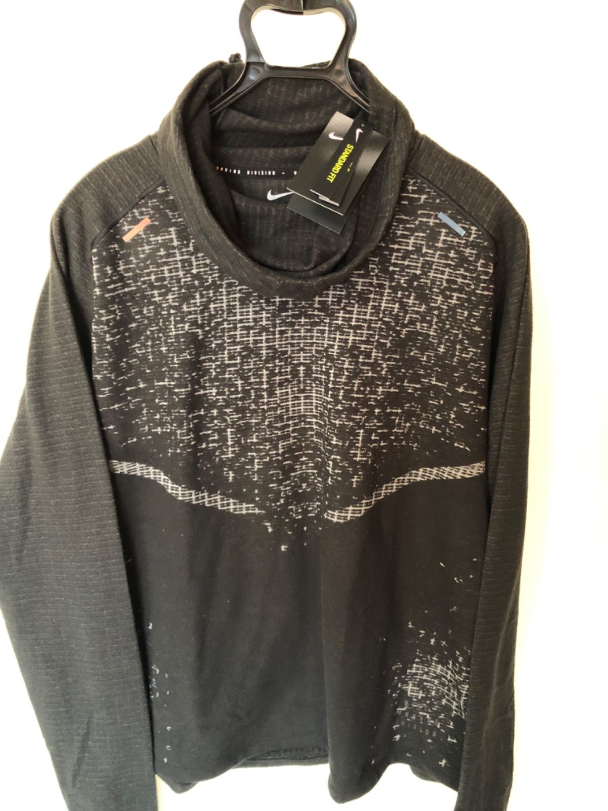 お値下げ】NIKE CU7892-011 トレーナー XL 新品タグ付き - メルカリ