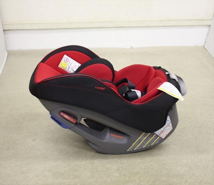 【極美品】Combi ミニマグランデ レッドルースター 新生児OK 極美品】Combi ミニマグランデ レッドルースター 新生児OK