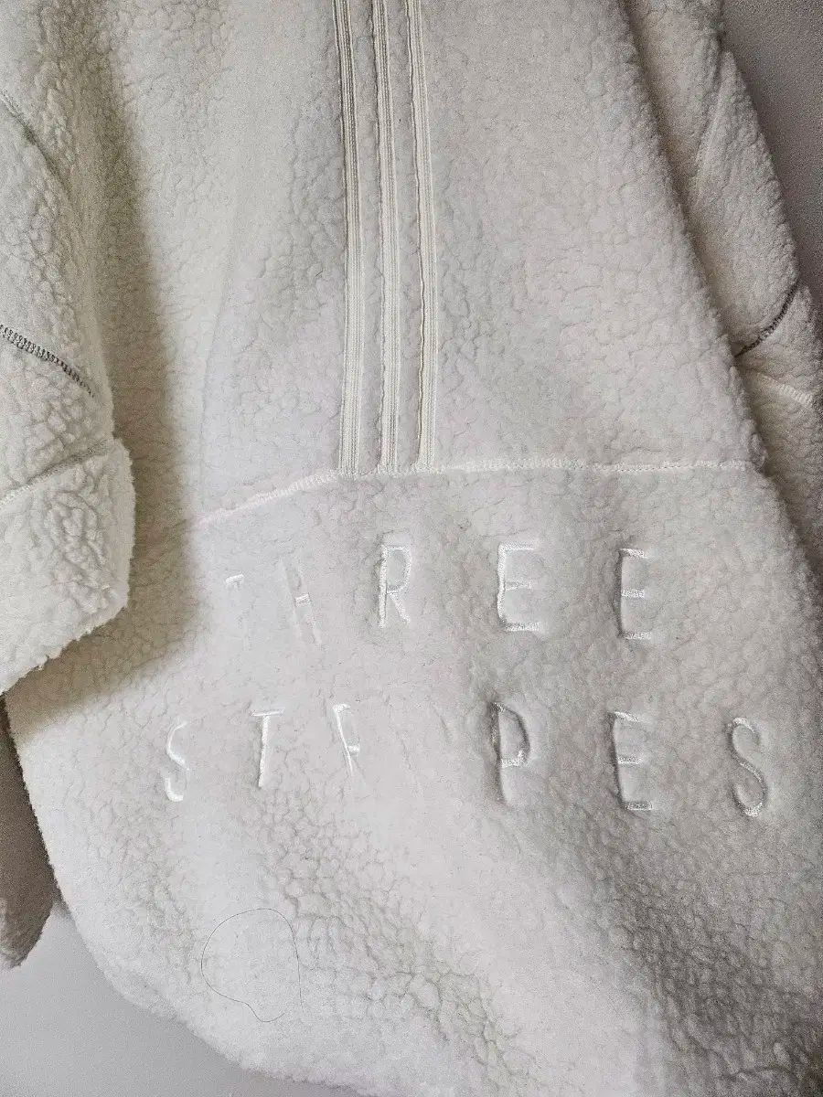  adidas アディダス フリース ジップアップ S オーバーフィットユニセックス ジャンパー ブルゾン ジャケット アウター