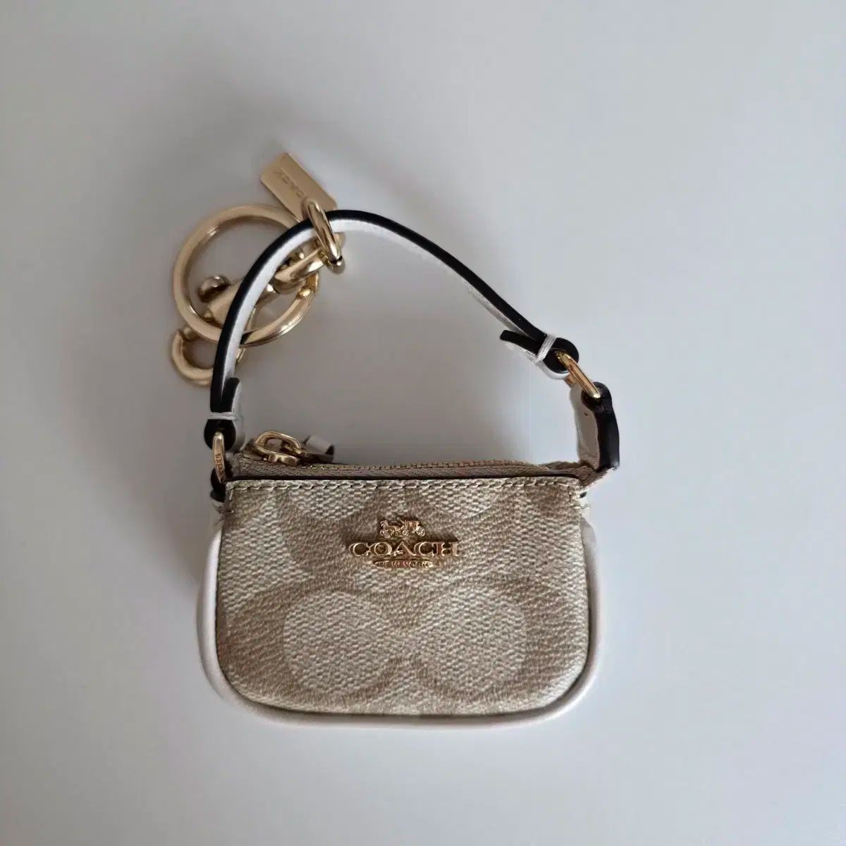 COACH(コーチ) ミニバッグ シグニチャー キャンバス 3 タイプ