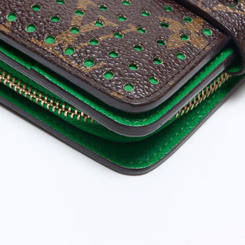未使用品/希少/ルイヴィトン/二つ折り財布/パンチング　ペルフォ/グリーン 未使用品/希少/ルイヴィトン/二つ折り財布/パンチングペルフォ/グリーン