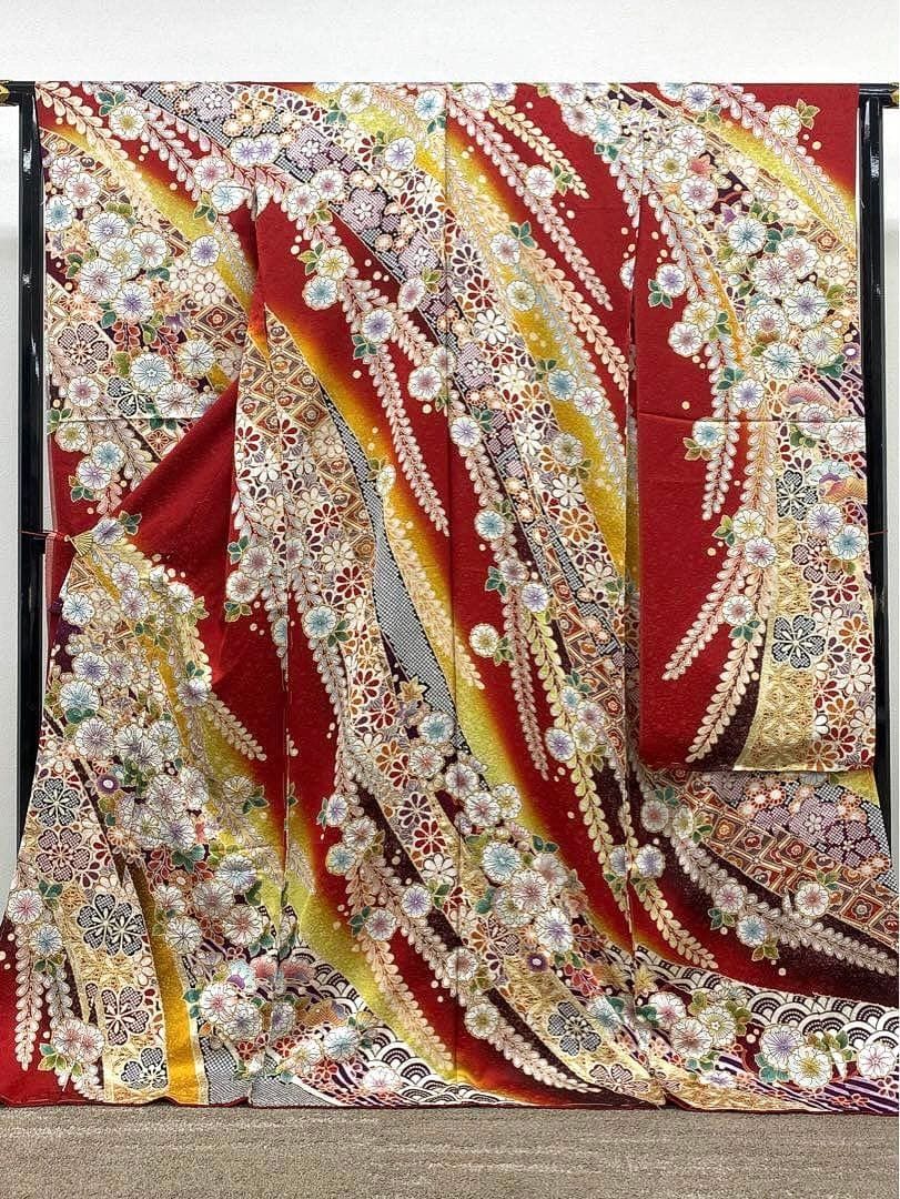 振袖 仮絵羽 銀通し 紋意匠 絞り 辻が花 正絹 未仕立て品 八掛付き 振袖 仮絵羽 銀通し 紋意匠 絞り 辻が花 正絹 未仕立て品 八掛付き