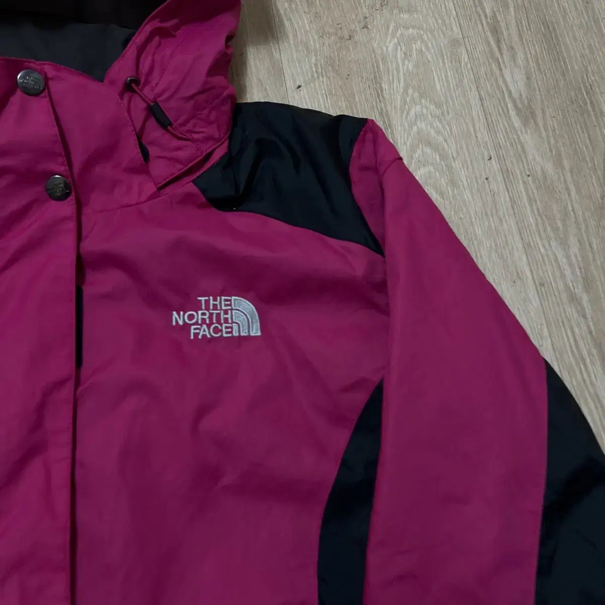 THE NORTH FACE ザノースフェイス レディース ウィンドブレーカー