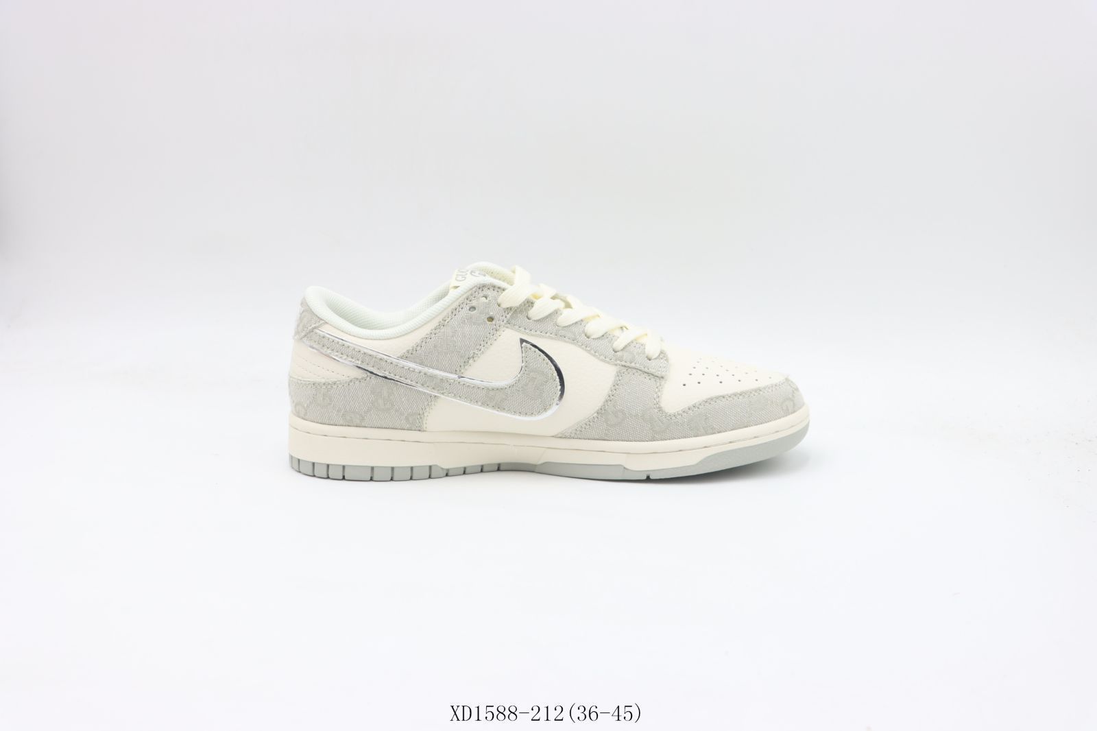 Nike スポーツシューズ ホワイト ☆NIKE ナイキ☆スニーカー/25.0cm/スポーツシューズ/ホワイト