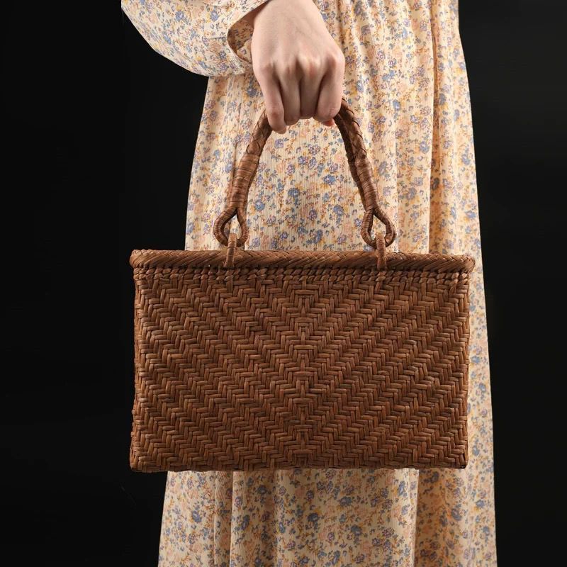 純国産　山葡萄　カゴバッグ　手編み　籠　職人 極上品 極美品☆職人の手作り 限定☆ 山葡萄かごバッグ 手編み