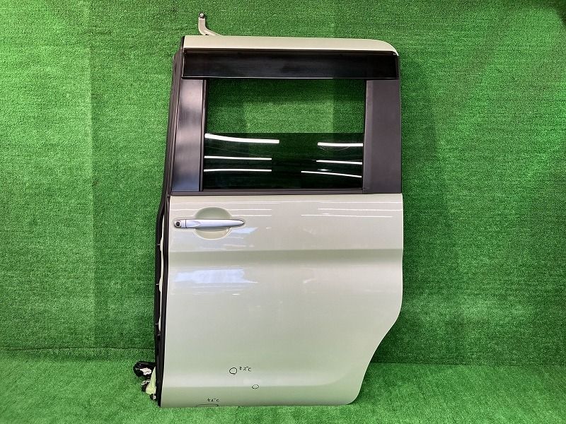 タント LA610S 左リアドア G SA2 4WD ニホンイタ M31Q8 67004-B2260 G56