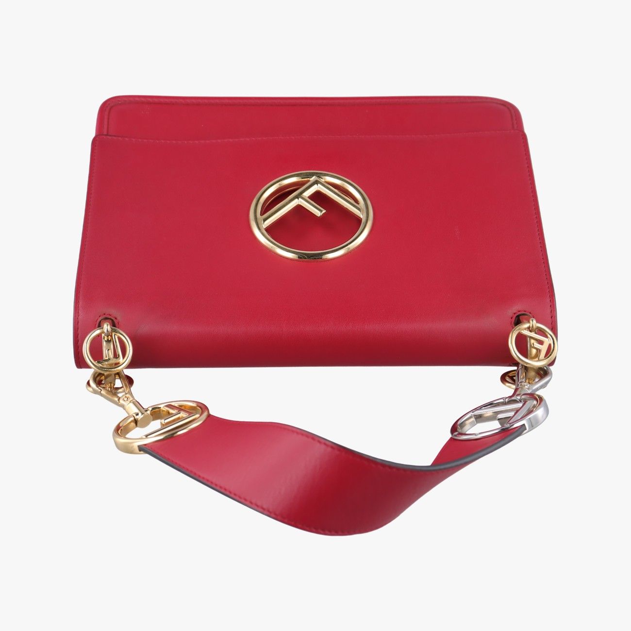 フェンディFendiキャナイエフ