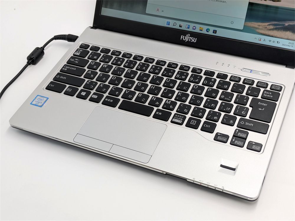 12.5型 ノートパソコン 東芝 R82/P 無線 SSD タッチ Win11 12.5型