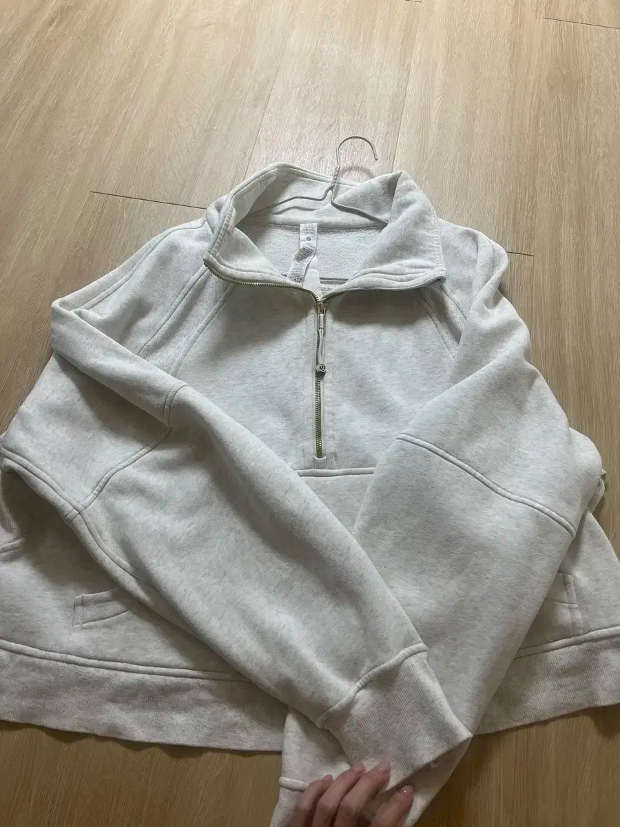 ハーフジップアップ