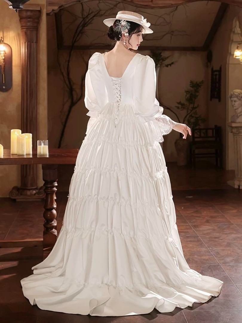 サテンが奏でるレトロウェディングドレス✨結婚式の前撮り　お色直しに◎　フォト婚 新品未使用 サテンが奏でるレトロウェディングドレス 結婚式の前