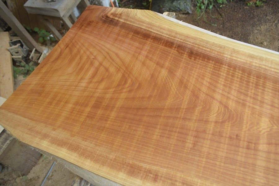 欅の木 アウトレット ケヤキ(欅)の一枚板 長さ約105cm 幅約35～43cm 厚