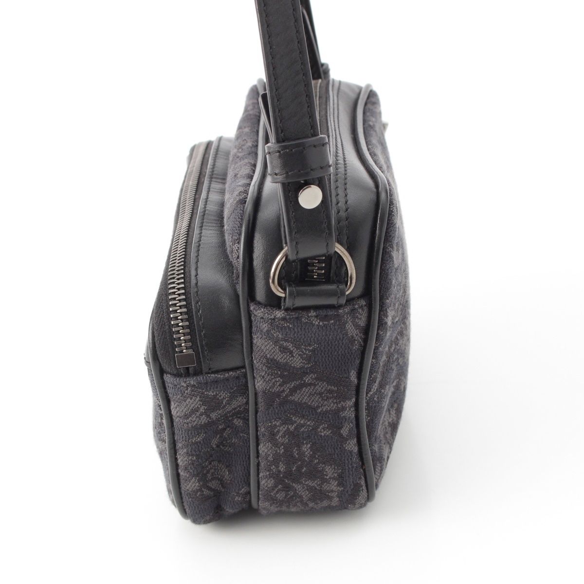 ★VERSACE★ナイロン バロッコメッセンジャーバッグ ヴェルサーチェ ナイロン コットン バロッコ 花柄 フラワー