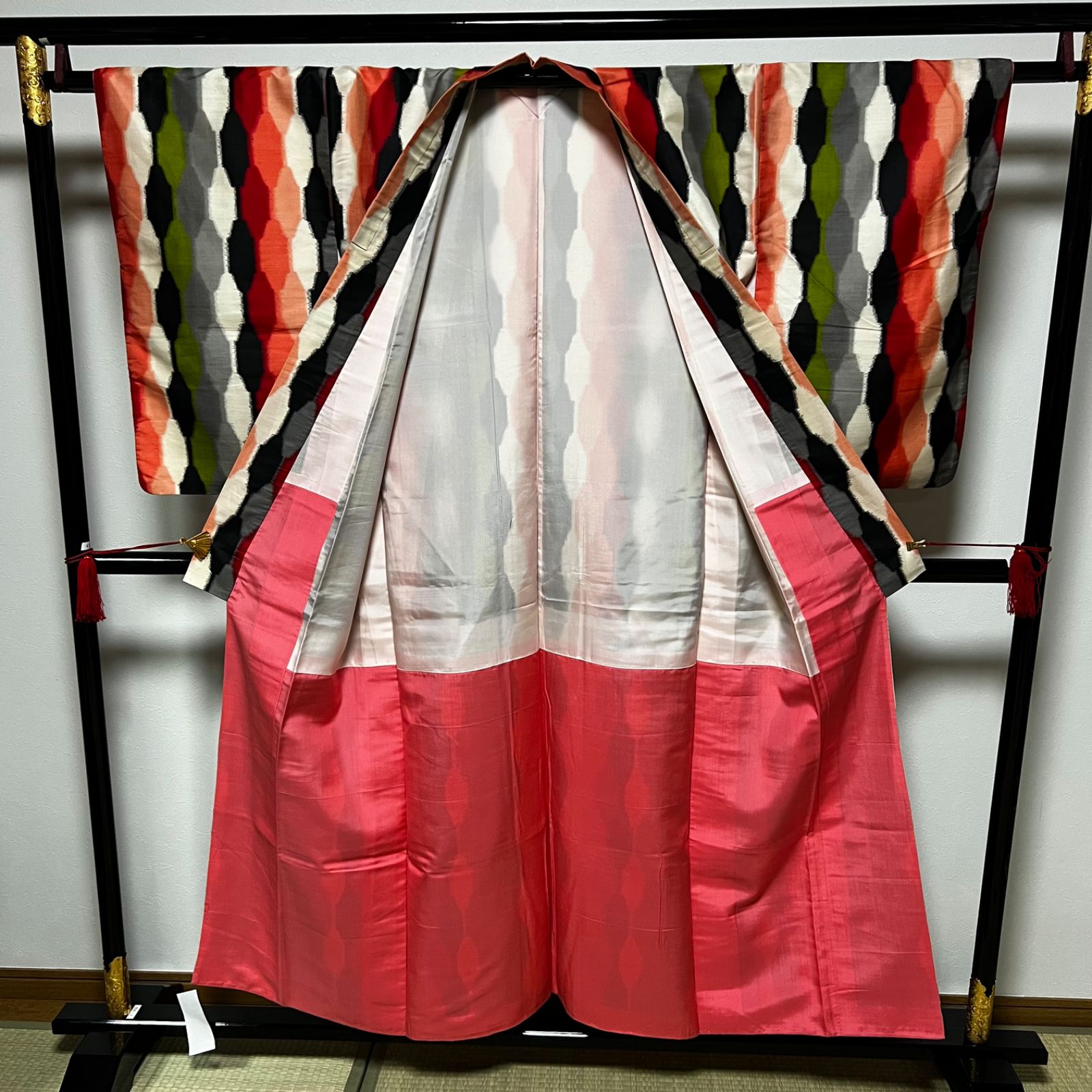 レア柄銘仙】立涌 よろけ縞【アンティーク】