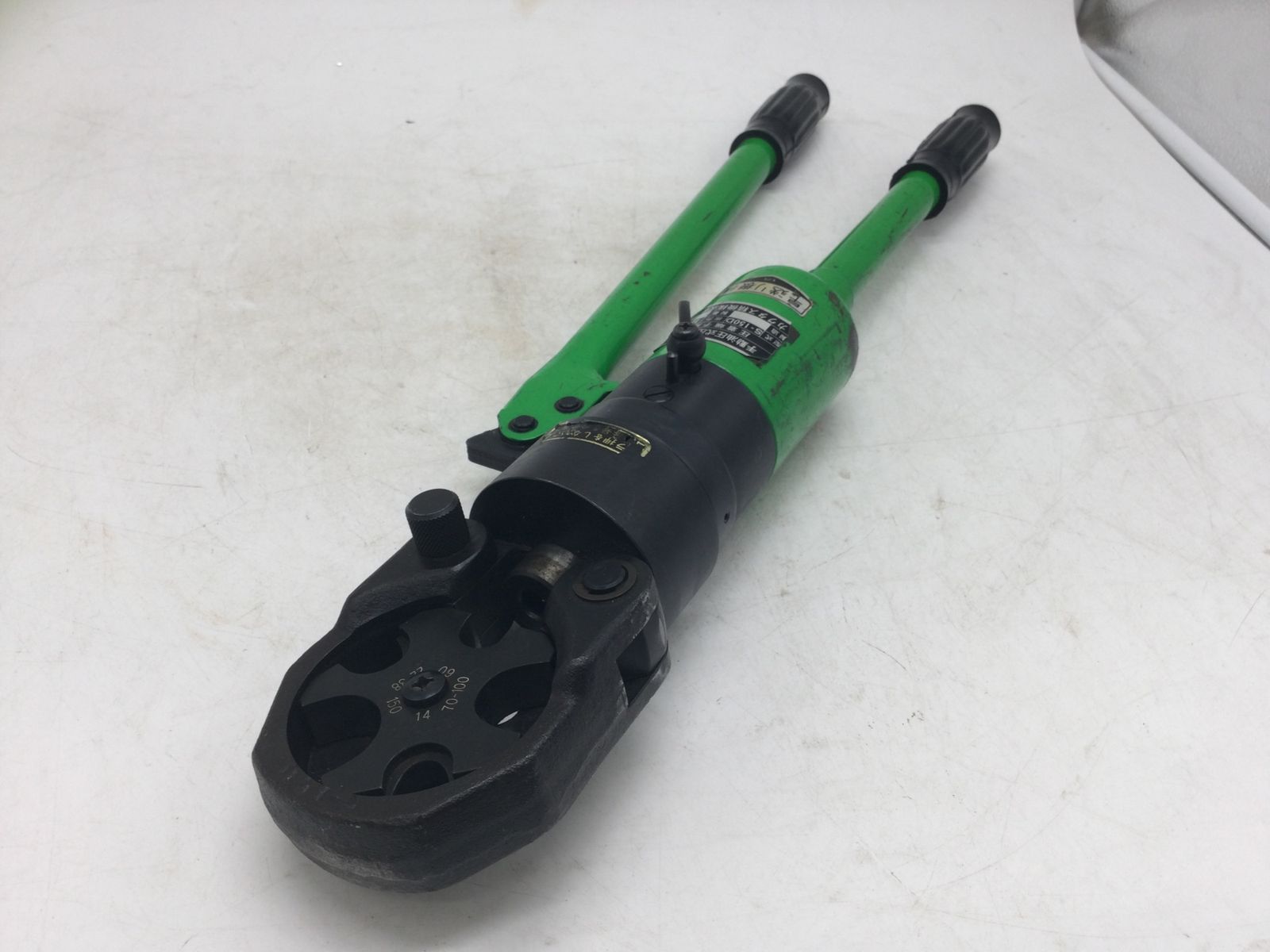 手動油圧式圧着工具