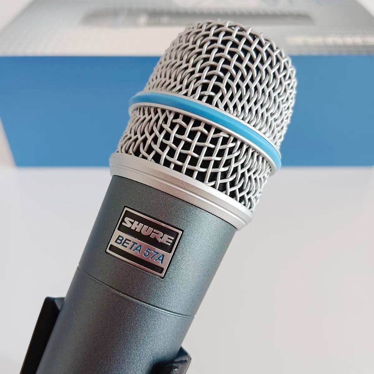 SHURE シュアー　ダイナミックマイク　収納ケース付き　BETA57A SHURE（シュアー）『BETA57A』ダイナミックマイク