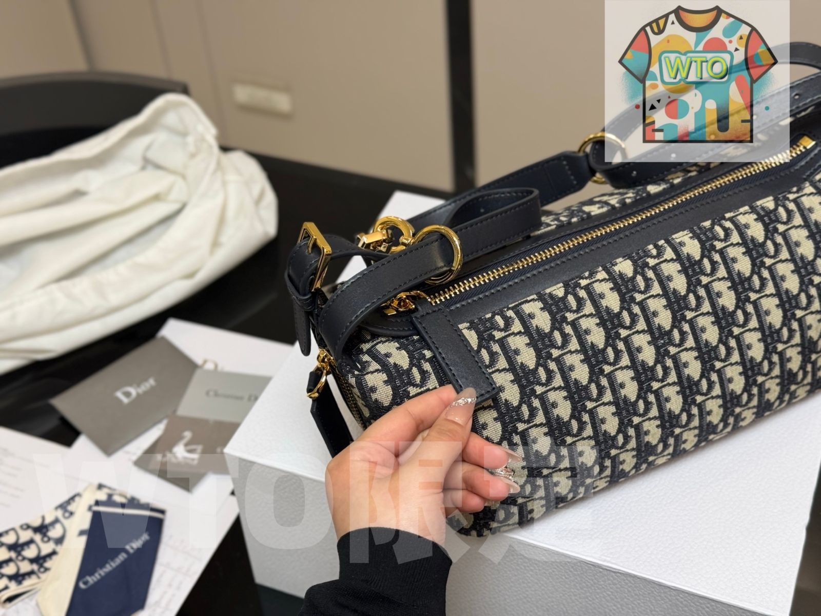 今日WTO】Dior D-Journey Hobo Bag ディオール D-Journey ホボ