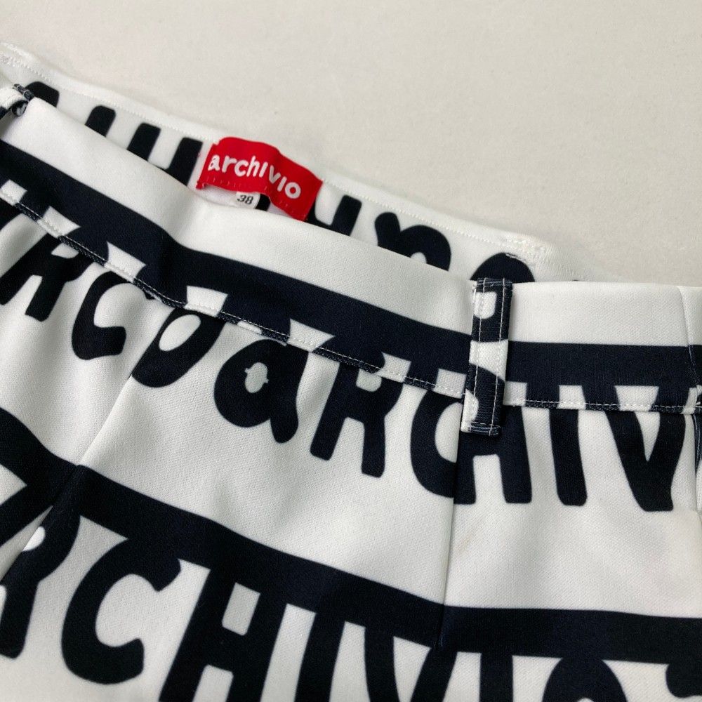 サイズ：38 ARCHIVIO アルチビオ 2022年モデル キュロットパンツ ロゴ