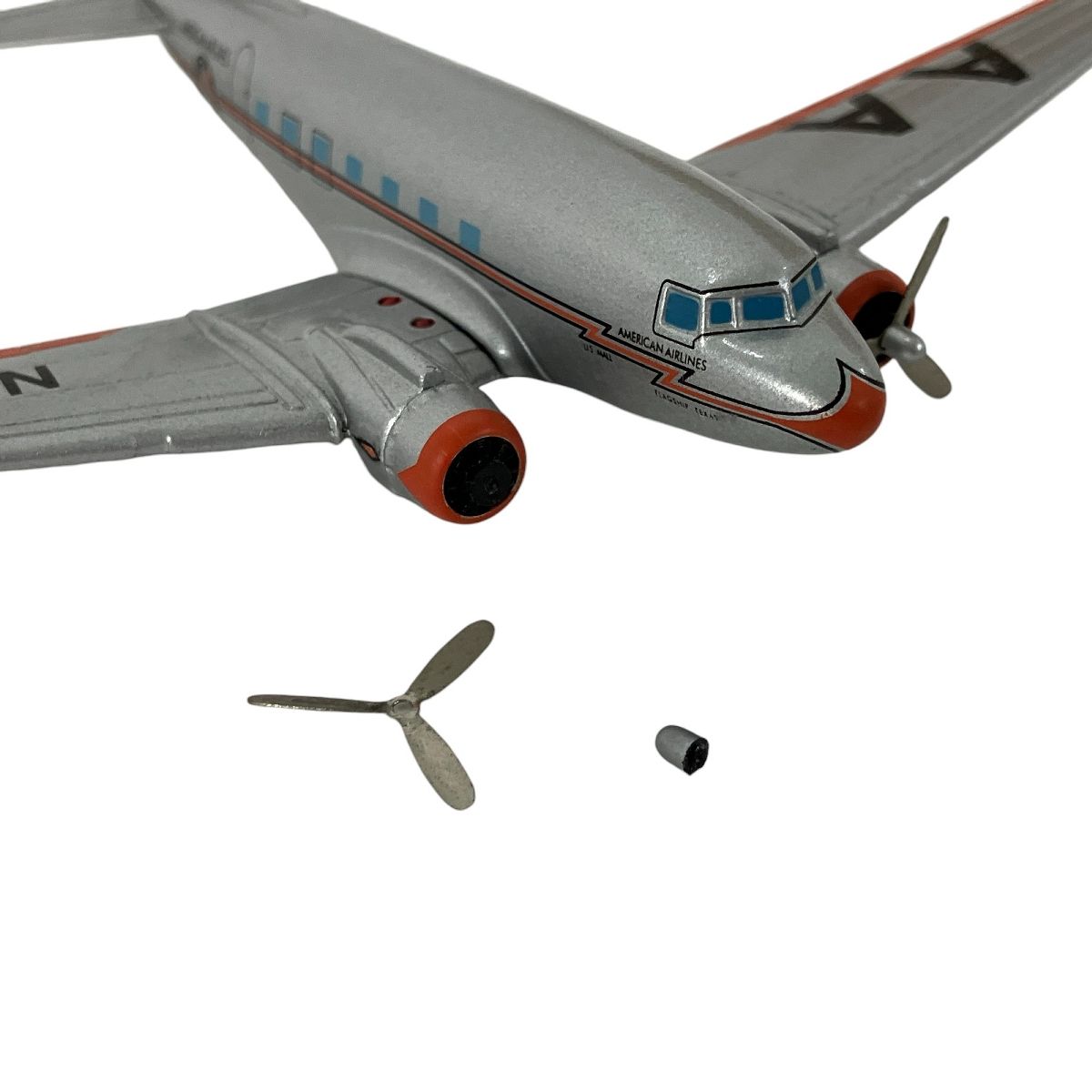 CORGI 47102 1/144 ダグラス DC-3 アメリカン航空 飛行機模型