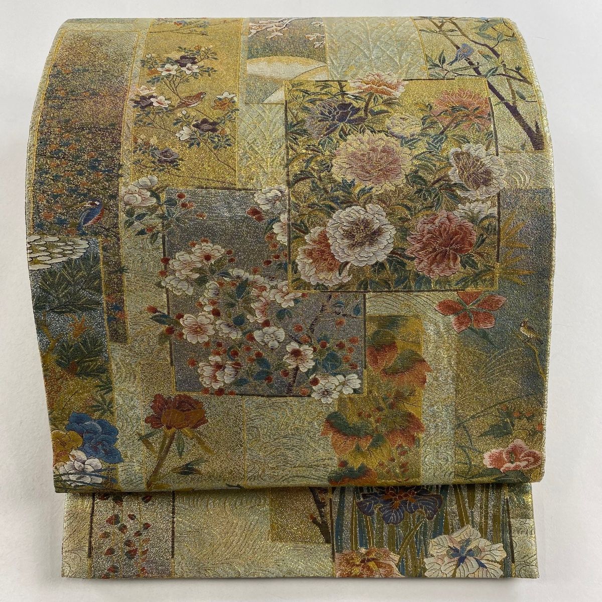 袋帯 名品 色紙 花鳥 箔 金糸 金色 お太鼓柄 正絹