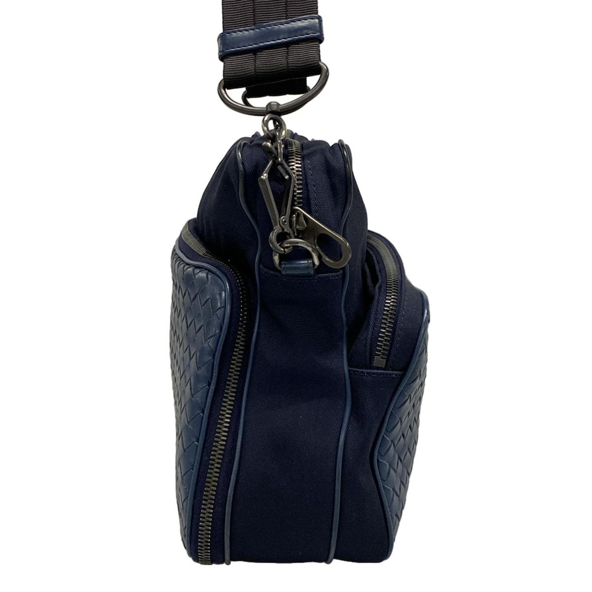 BOTTEGA VENETA ボッテガヴェネタ ショルダーバッグ イントレチャート ネイビー ストラップ着脱可 レザー