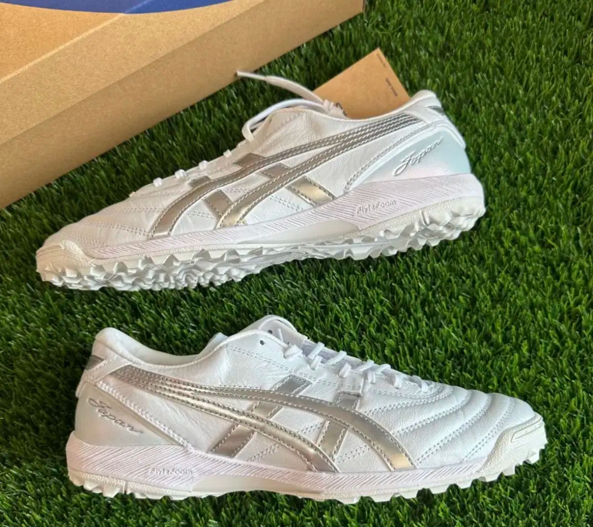 Asics アシックス c3 FF TF フットサルシューズ ホワイト